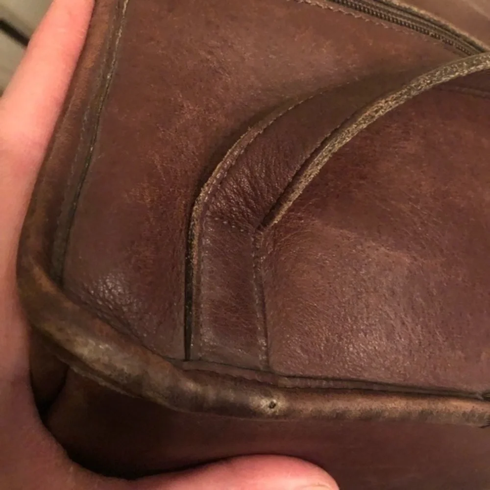 Coach brown leather daypack backpack made in Costa Rica - Picture 3 of 16